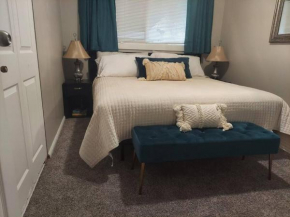 Cheerful 3 bedroom house. Great location